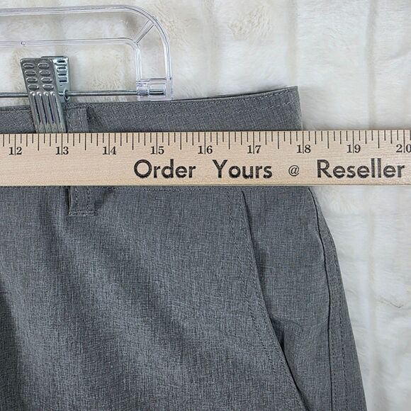 Pelagic Men's High Performance Deep Sea Hybrid Fishing Shorts Light Gray Size 34 - Picture 11 of 16